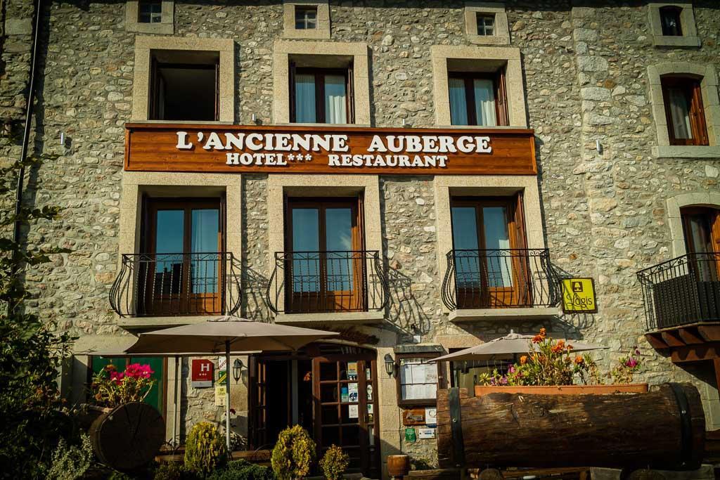 Logis Hotel Restaurant L'Ancienne Auberge Bolquere Pyrenees 2000 Eksteriør bilde